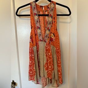 Free People Orange Floral Tank, size M; great condition